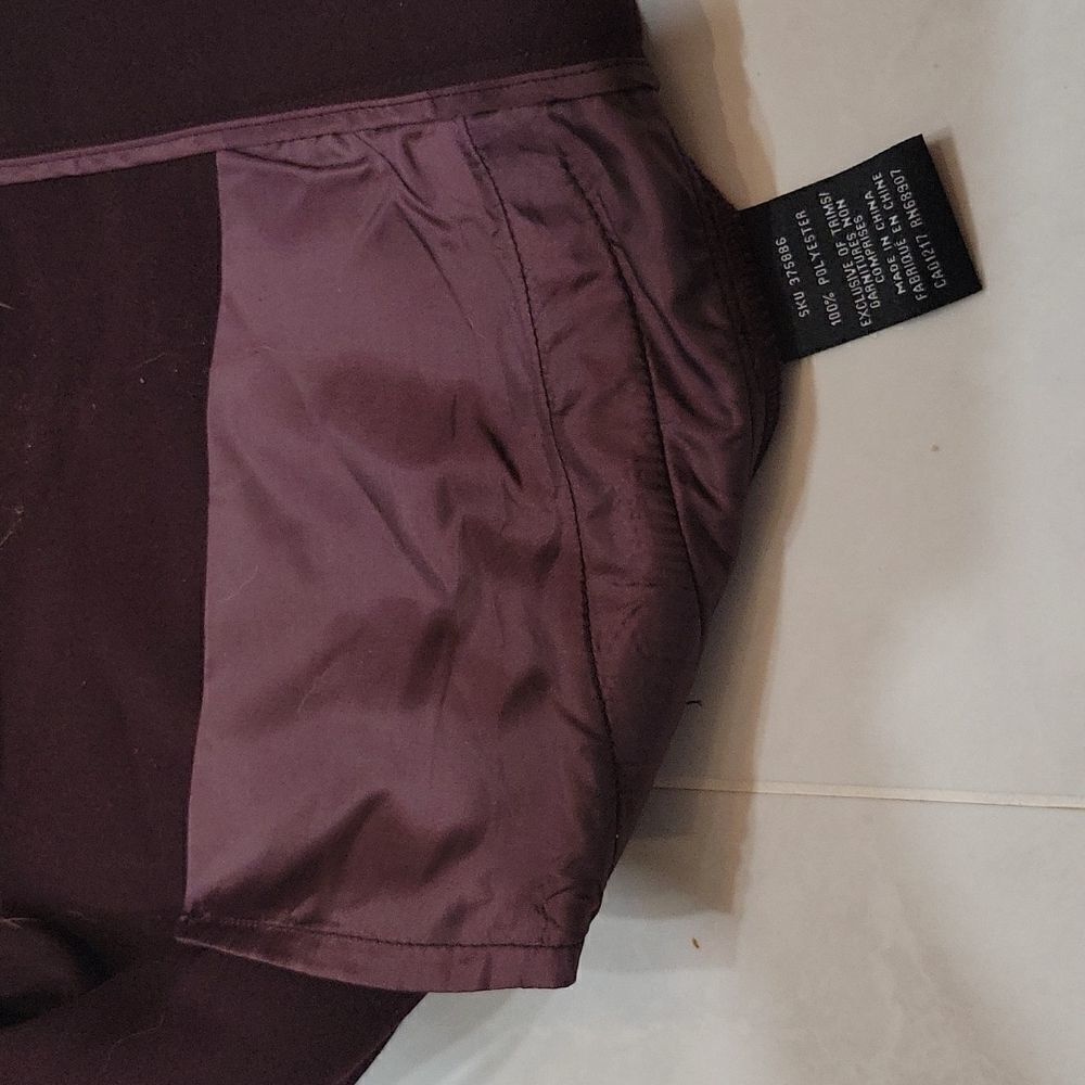 NWT Le Chateau Wide Leg Trousers in Deep Burgandy - Picture 7 of 7